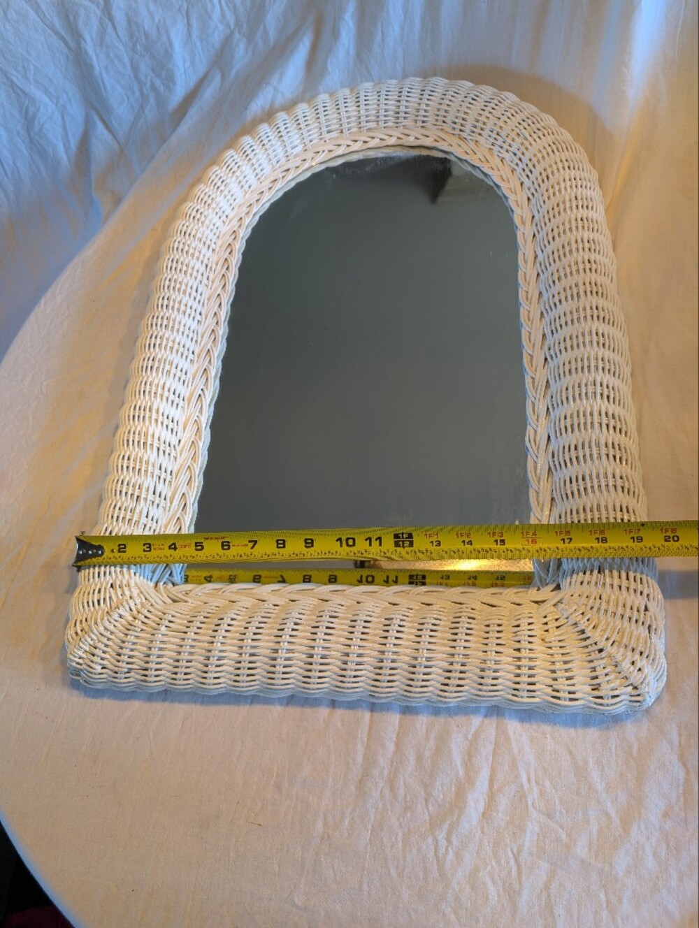 2/140$ Vintage White Wicker Arch Wall Mirror - Picture 4 of 5